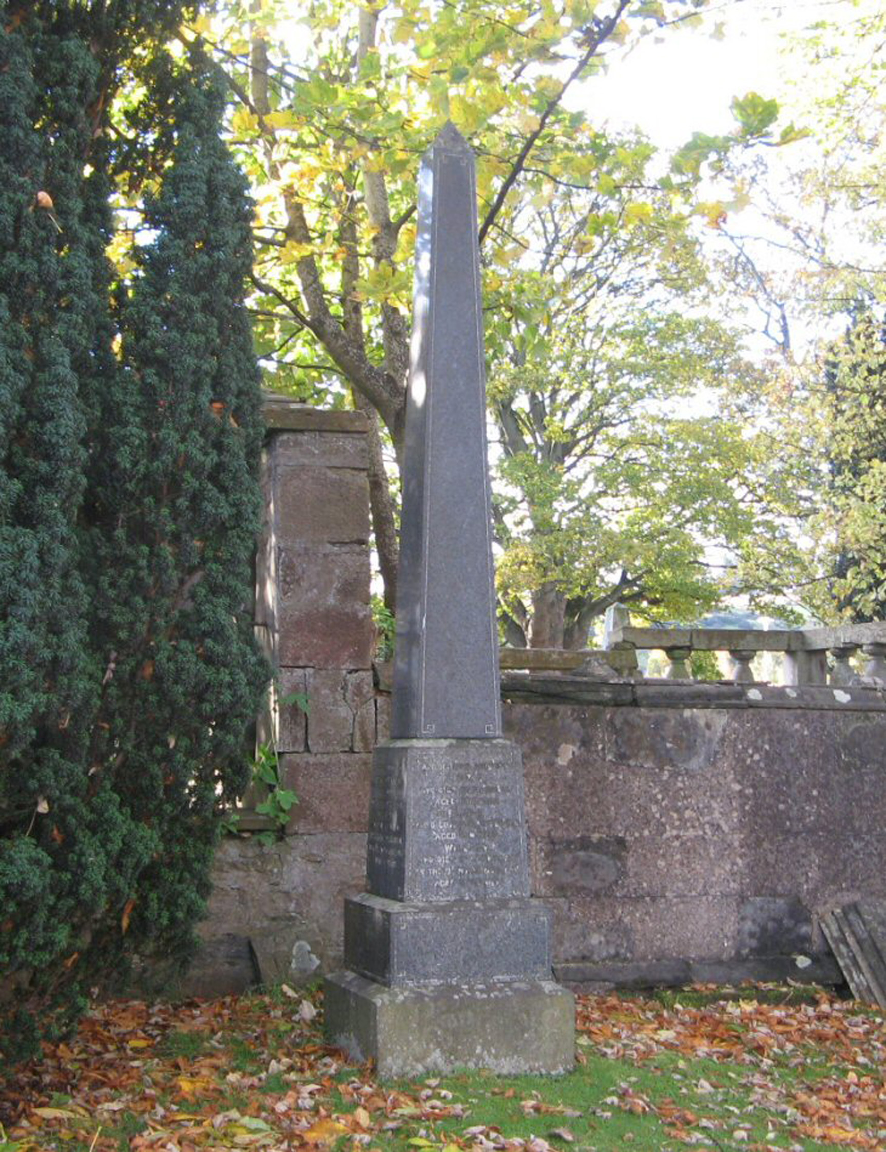 Photo of headstones/Catherine Fraser (McLennan) died 1934 MI Dingwall St Clements